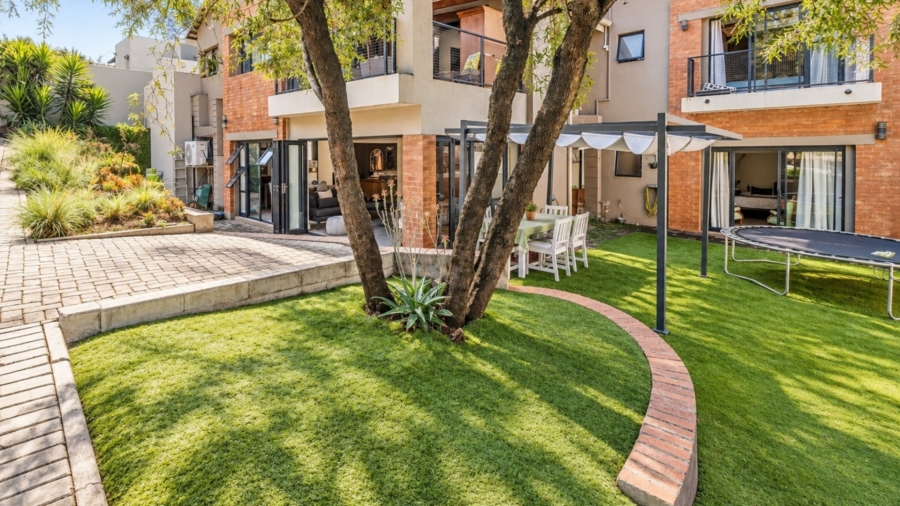 4 Bedroom Property for Sale in Magalies Golf Estate North West
